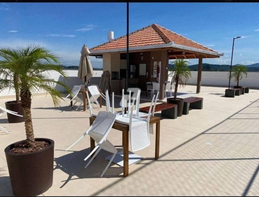 Apartamento Praia Balneario Picarras -Beto Carrero Apartman Kültér fotó