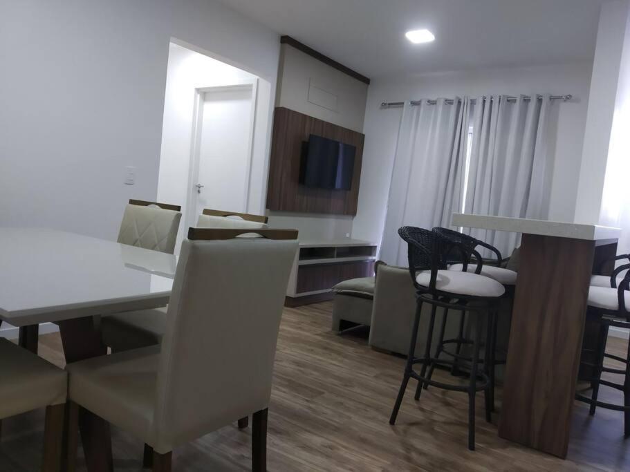 Apartamento Praia Balneario Picarras -Beto Carrero Apartman Kültér fotó